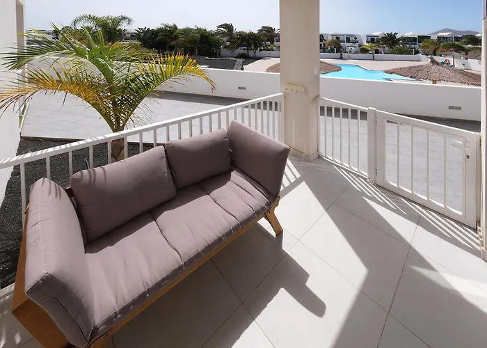 La Docta 112 Senator - Pool View By Lanzarote